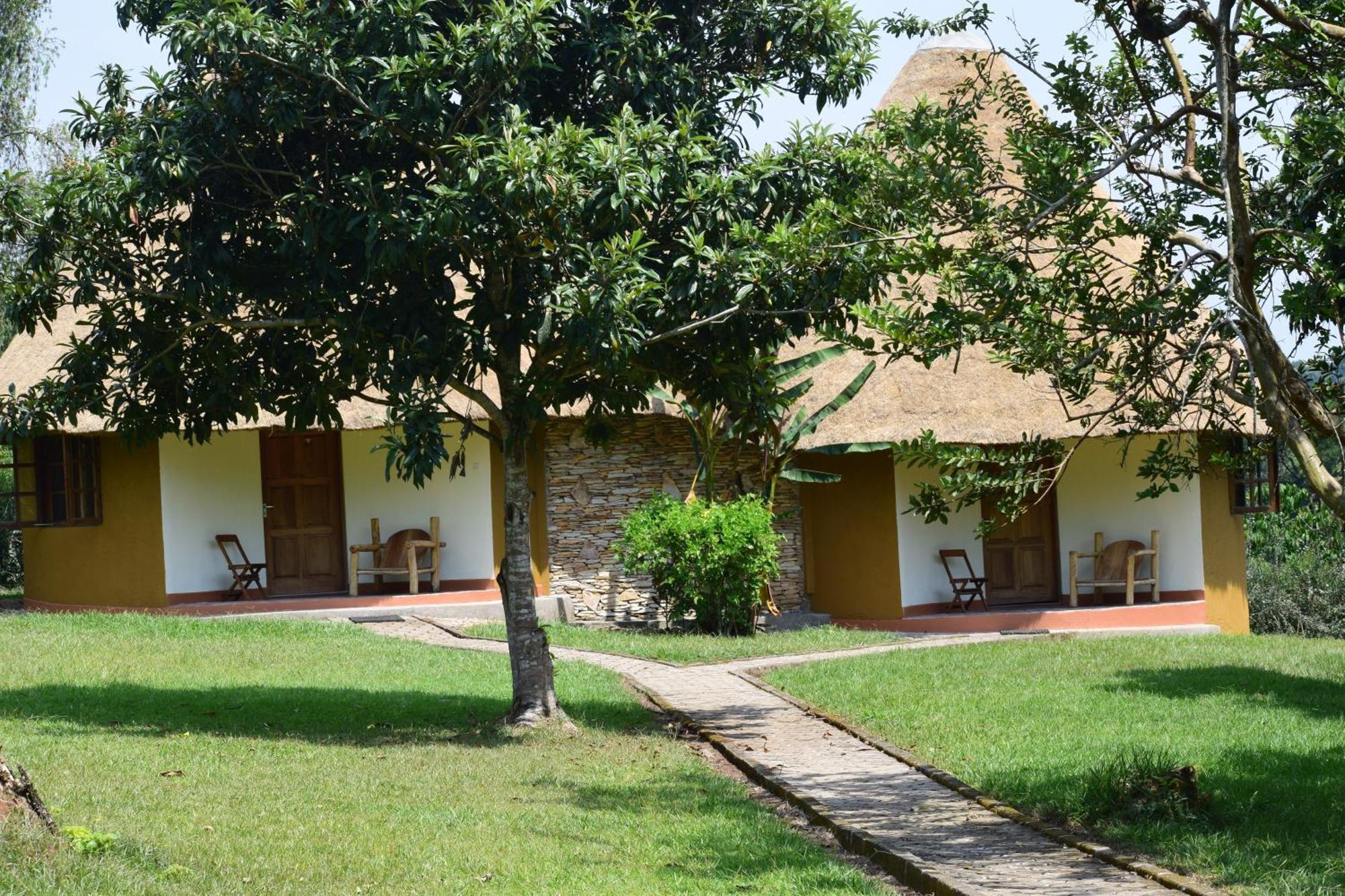 Kibale Guest Cottages Fort Portal Exterior photo